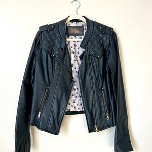 SUPER CUTE Black Leather Jacket Gold Zippers
